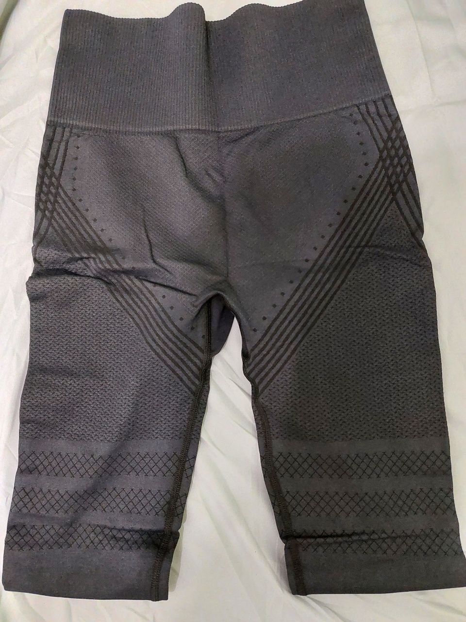 Damskie Legginsy Sportowe(Czarny)

Rozmiar M

Rozmiar S

Polecam