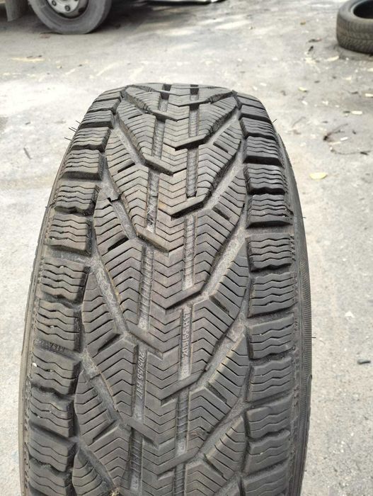 Шини легкові  205/55 R17