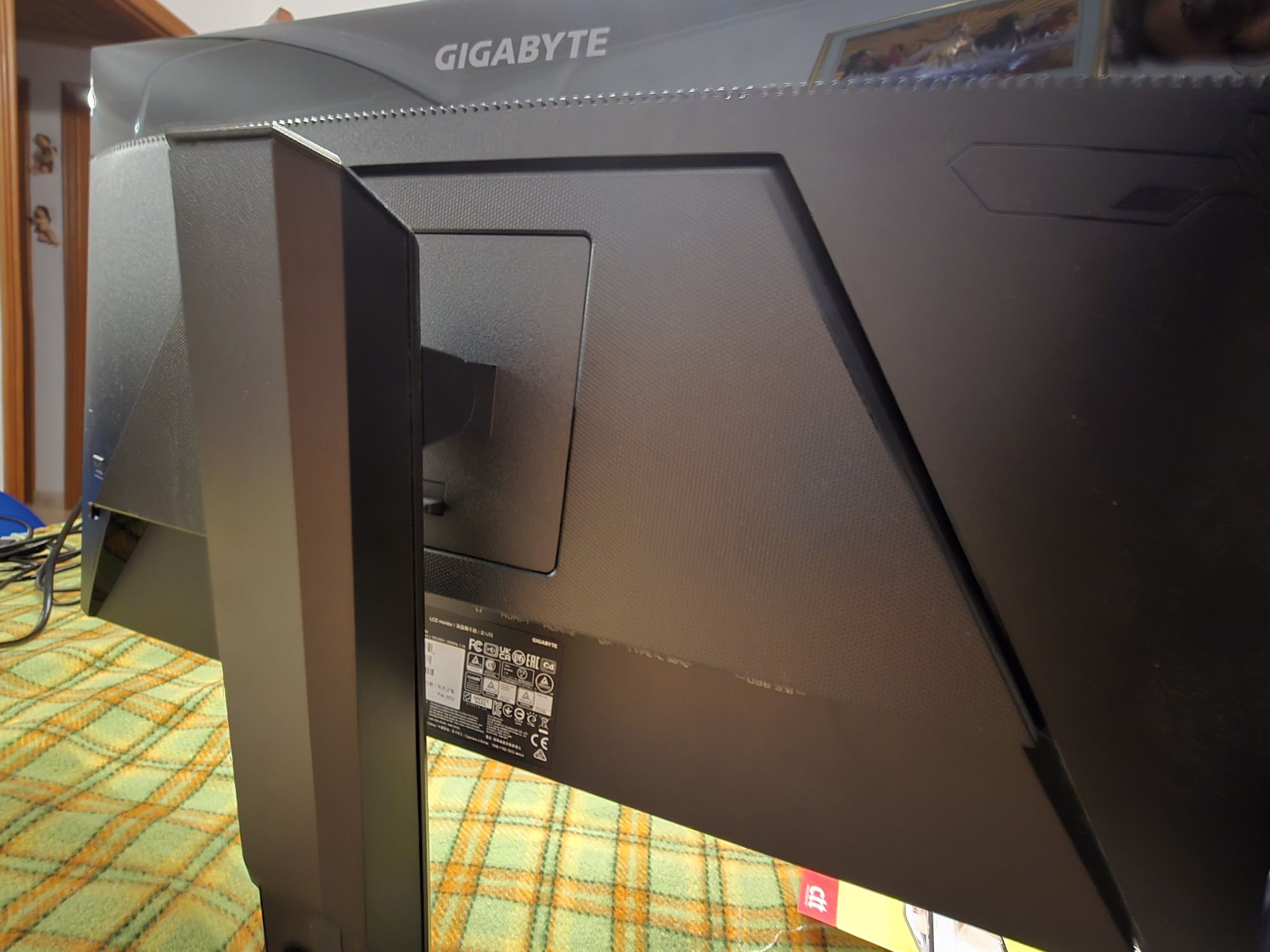 Monitor Gigabyte M28U