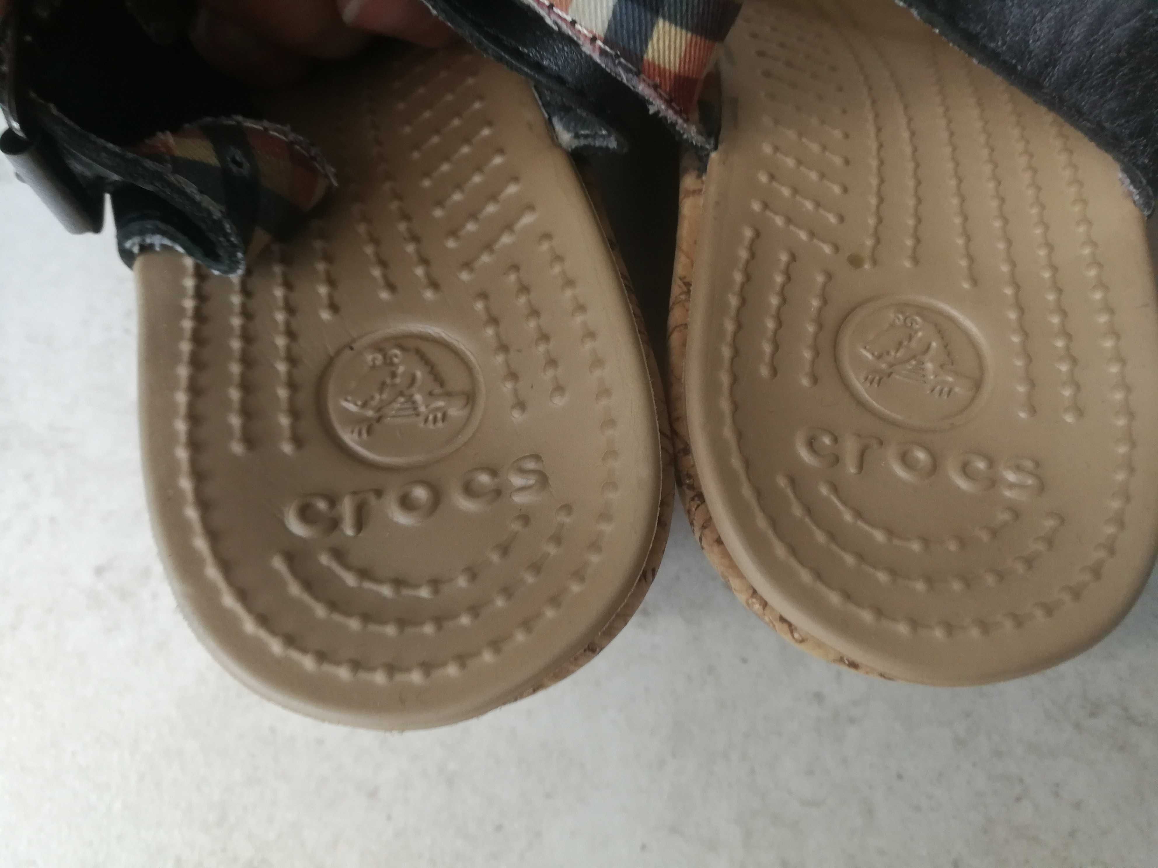 Orygialne buty Crocs sandały na koturnie rozmiar 6 - 39
