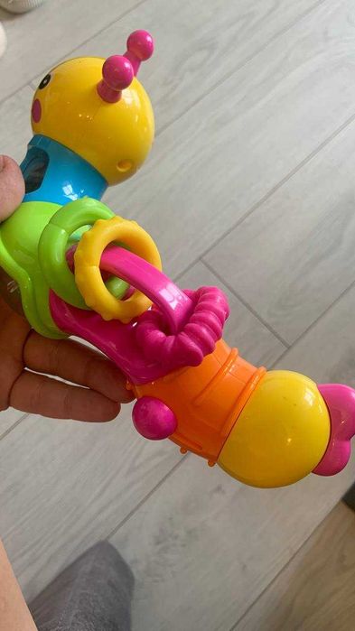 Погремушка гусеница