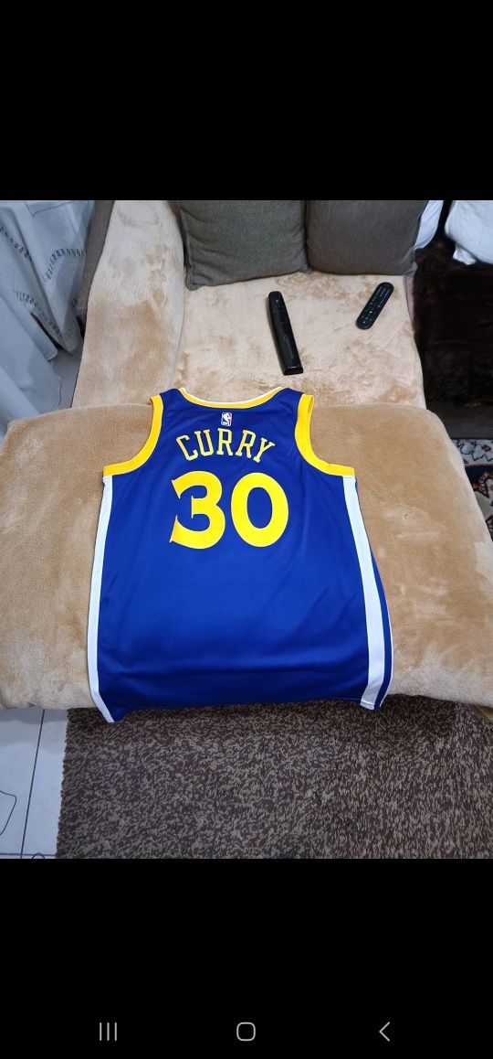 Caviada NBA Curry e casaco da Minimal