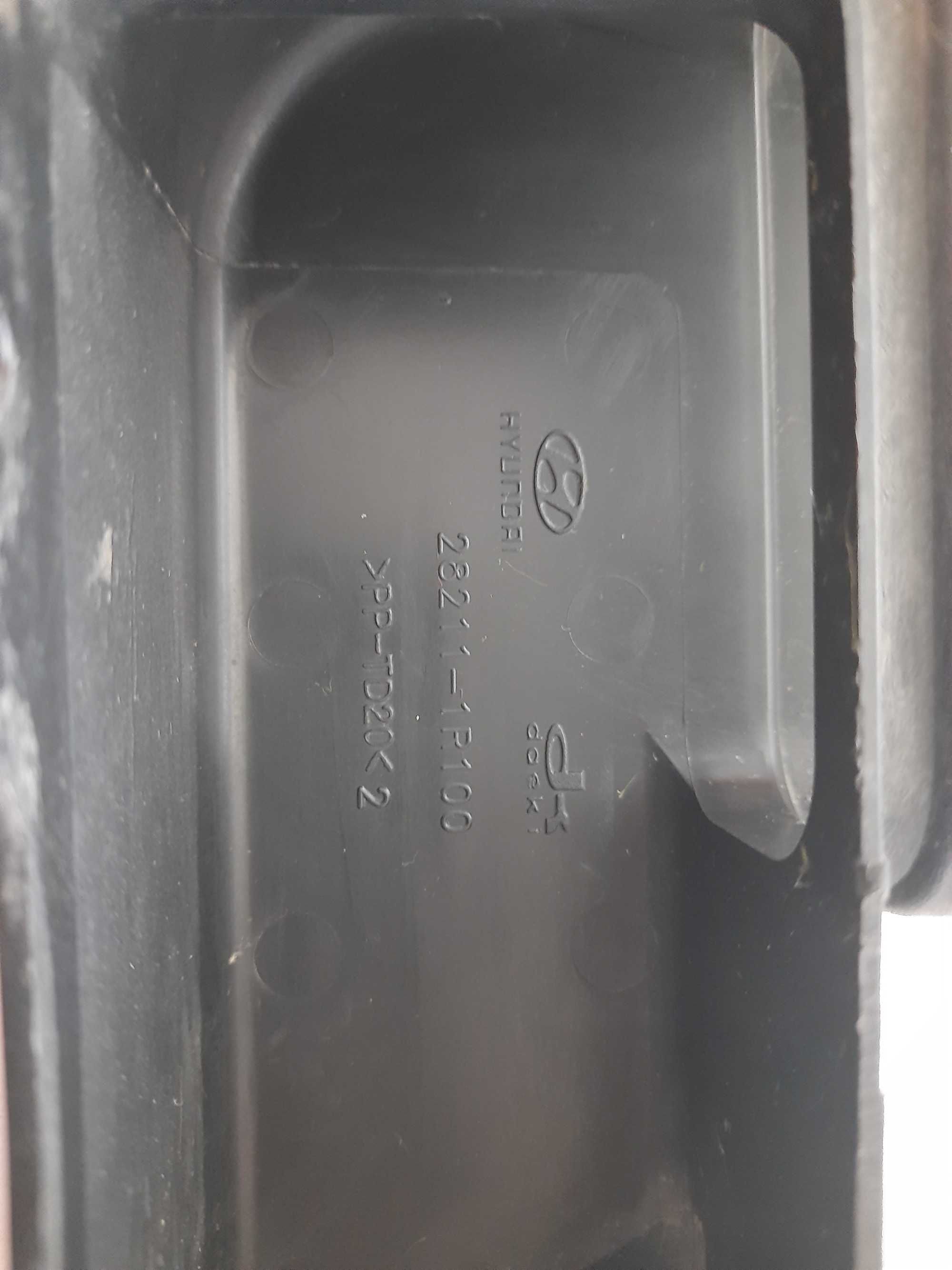 Воздухозаборник верхняя крышка Hyundai / Kia 282111R1