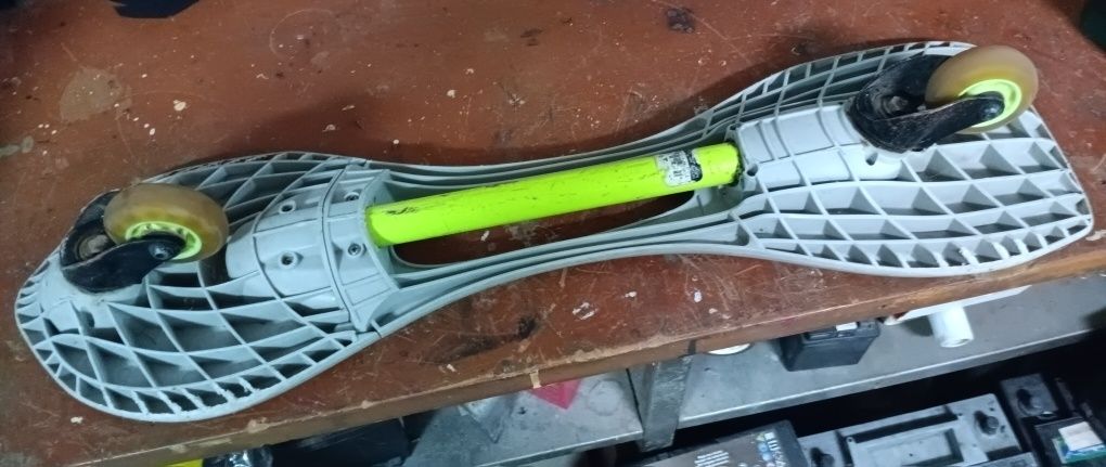 Skate de duas rodas