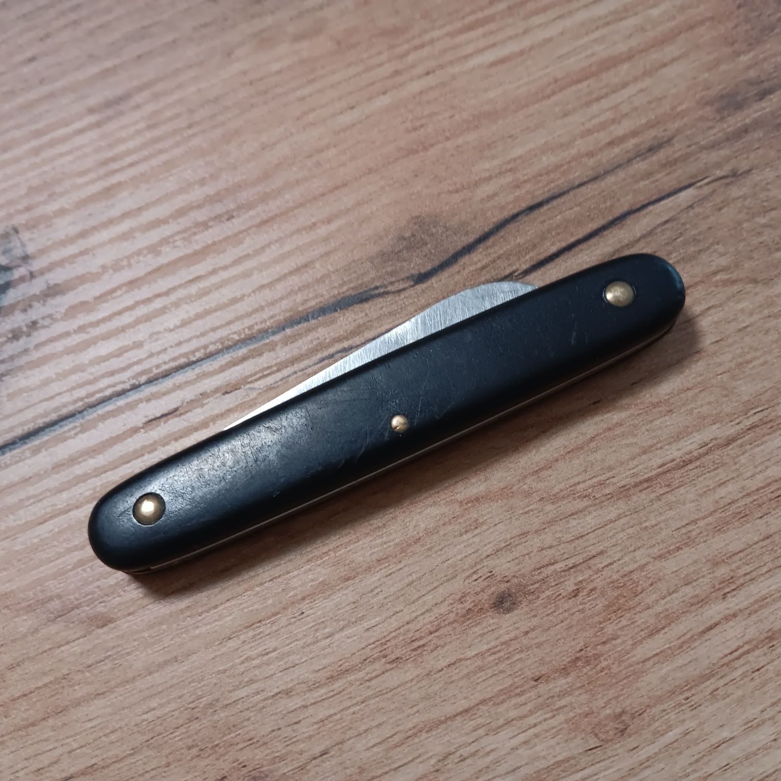 Stary scyzoryk kolekcjonerski Victorinox k6