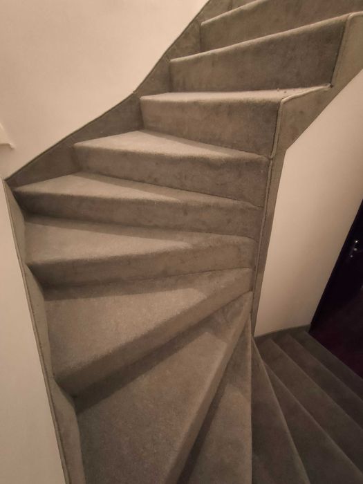 Montaż wykładziny dywanowej, PCV   , schody od A do Z wylewka