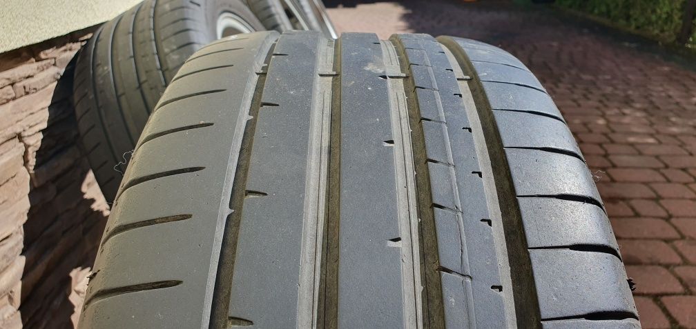 Felgi  aluminiowe 17" z oponami od opla omegi.