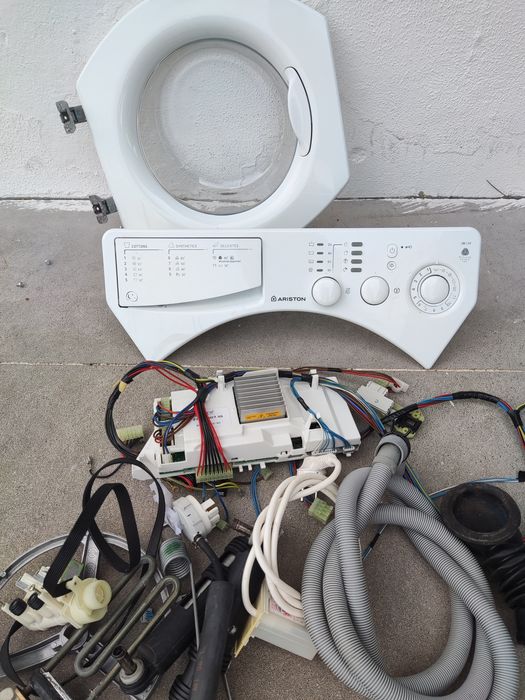 Peças máquina lavar roupa  Ariston LBE 129