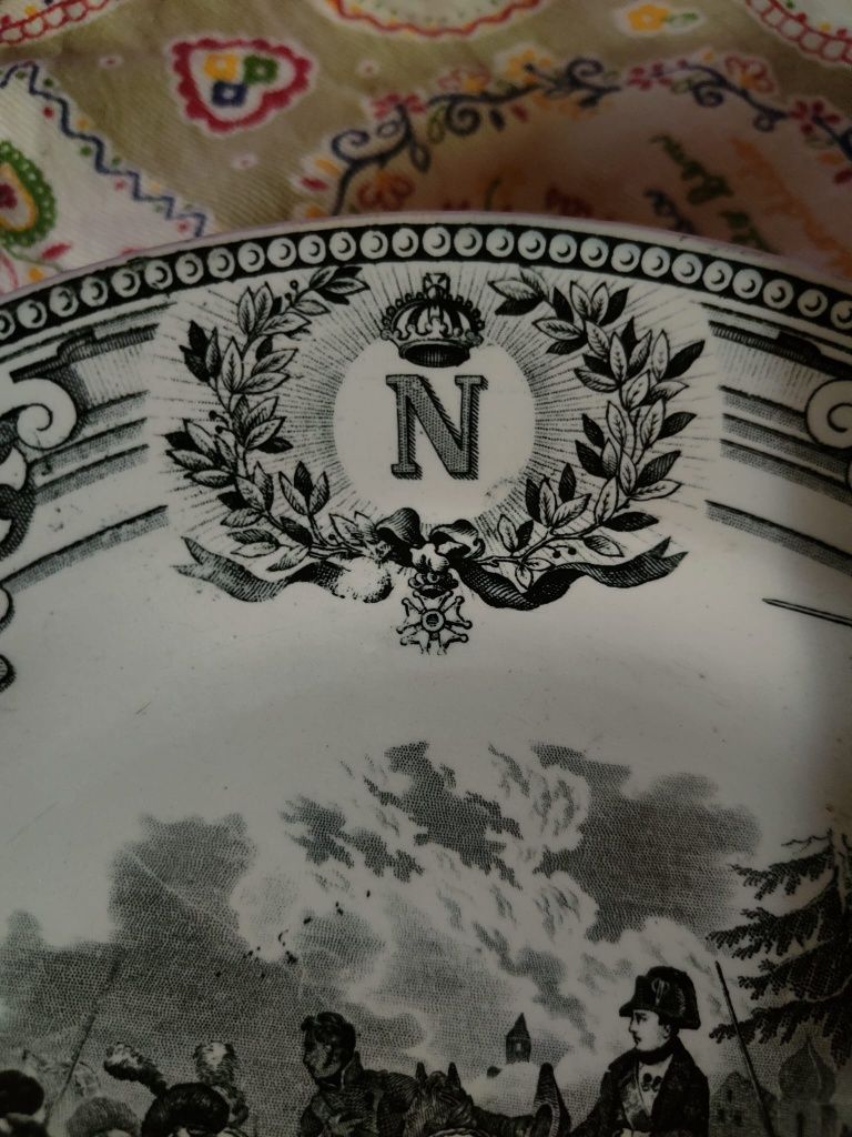 Prato Histórico Napoleão Bonaparte - Faiança Séc. XIX. 
Um autêntico p