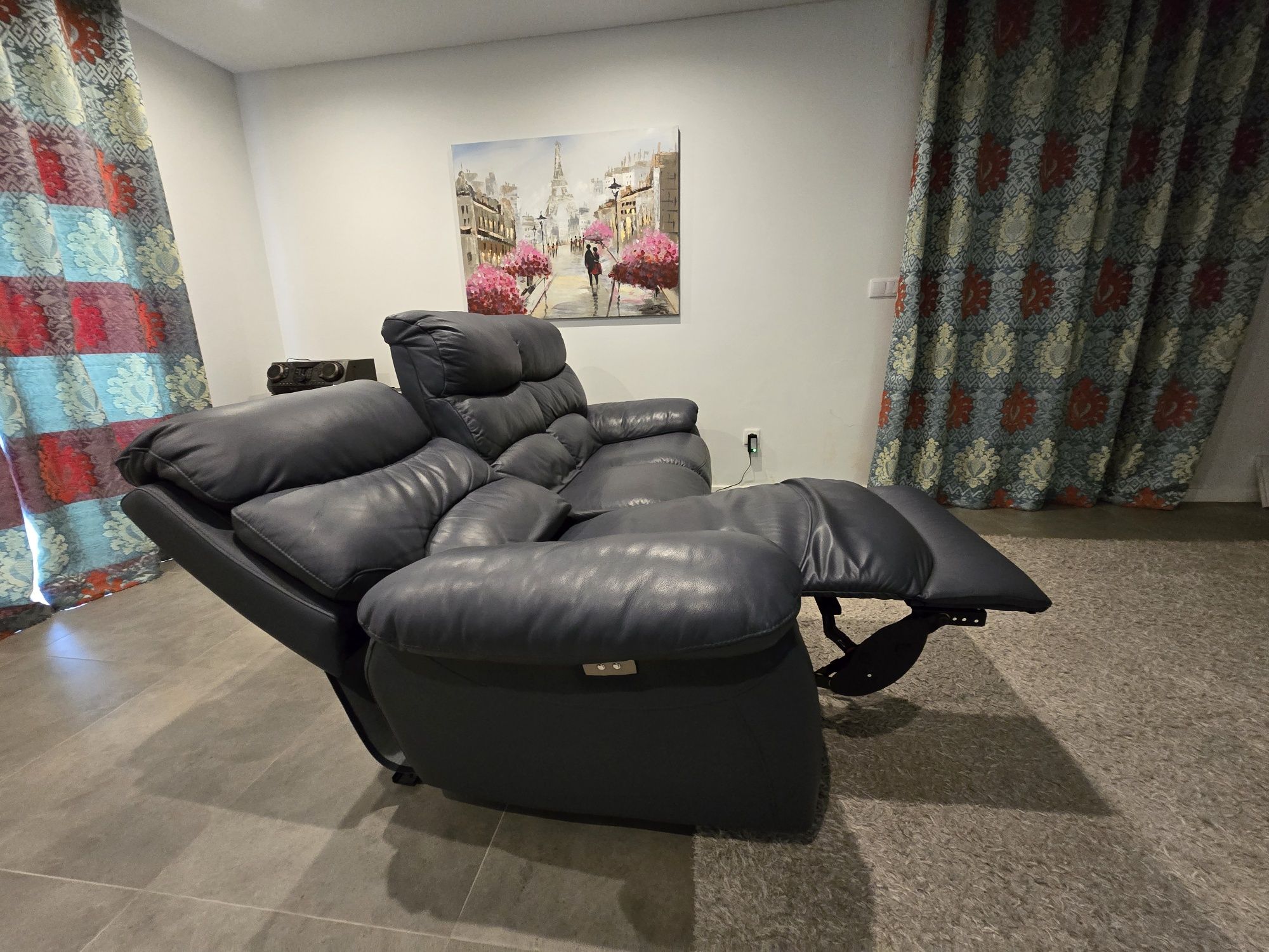 Vendo Sofá 3 lugares + Sofá 1 lugar