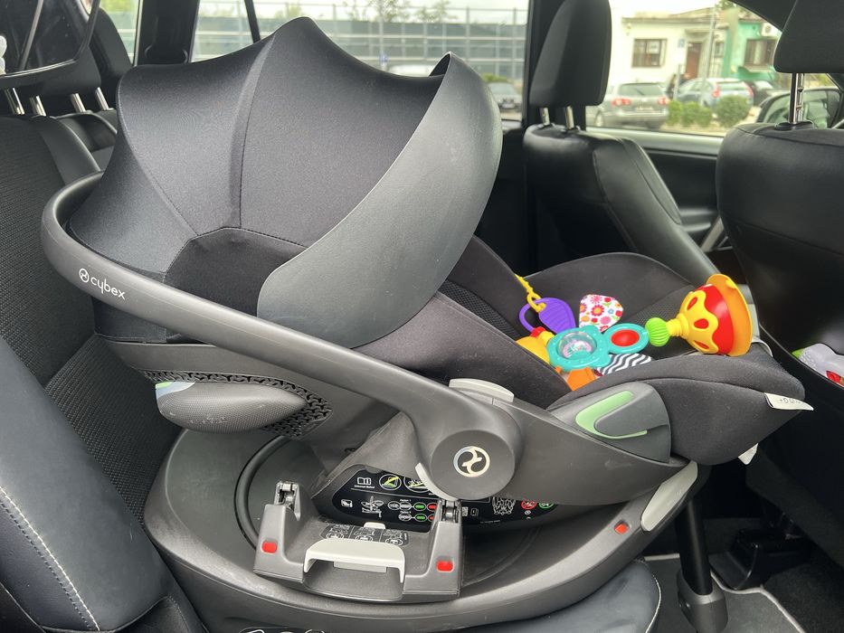 Cybex Gold Cloud G i-size MOON BLACK