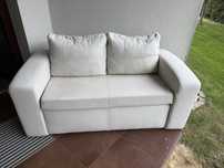 Używana sofa dwuosobowa z funkcją spania