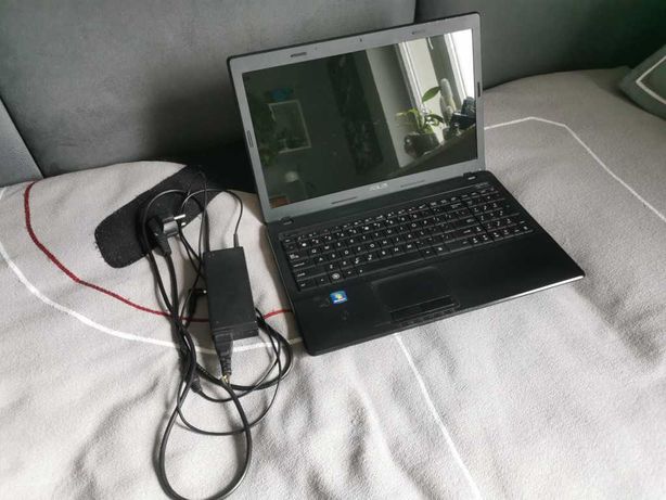Laptop Asus X54H (X54HR-SX018V)
