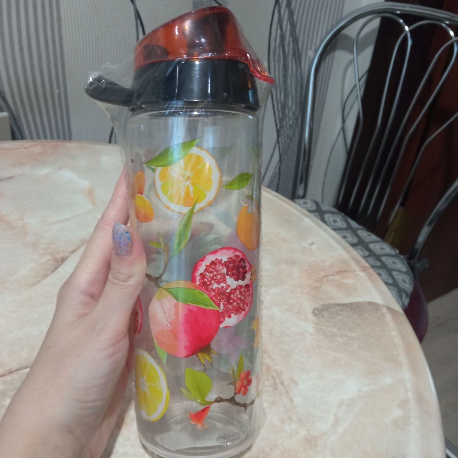 Бутылка для воды пластиковая HEREVIN FRUIT 0.75 л