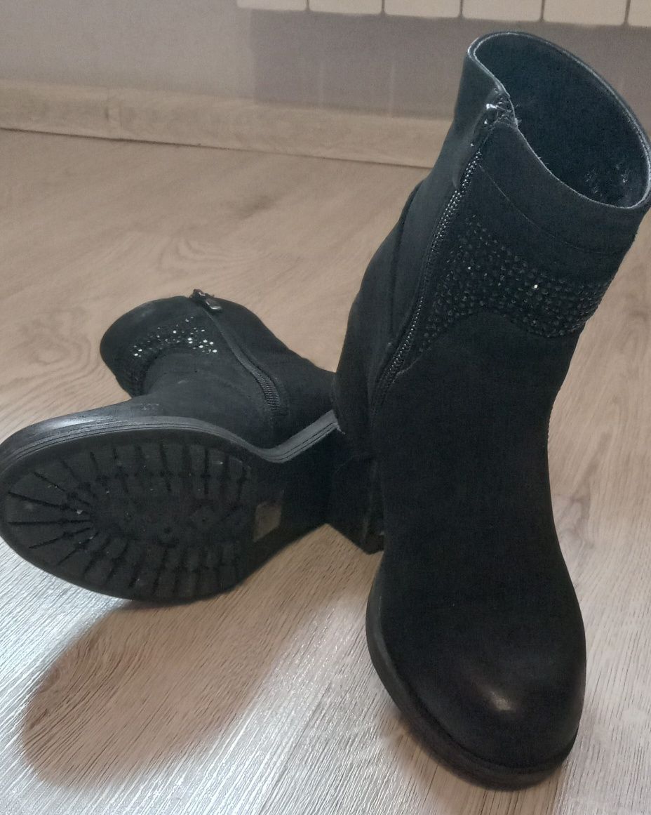 Botki rozmiar 36.