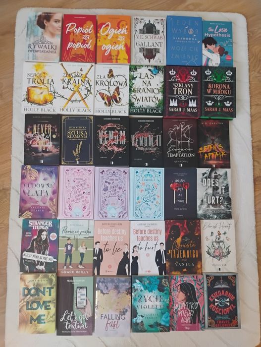 Wyprzedaż książek różne gatunki tanio