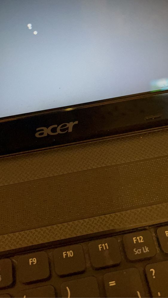 Computador acer  vendo por nao usar