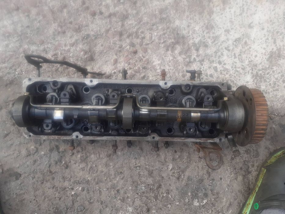 ГБЦ ( карбюратор) Ford sierra 2.0 бензин