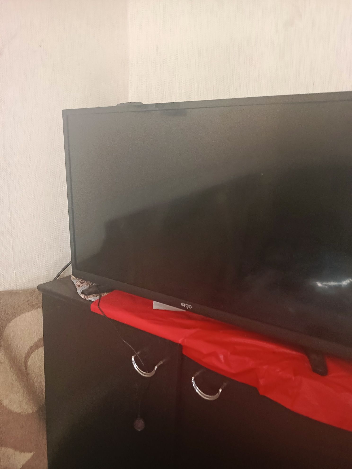 Продам телевизор