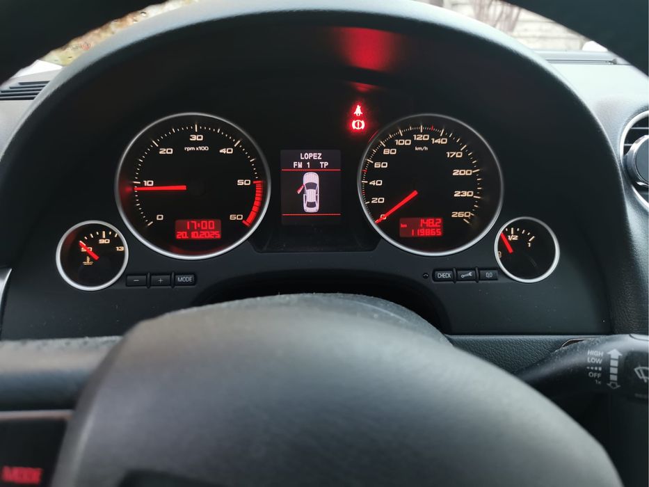 Seat Exeo 2.0 tdi niski przebieg 2009 r