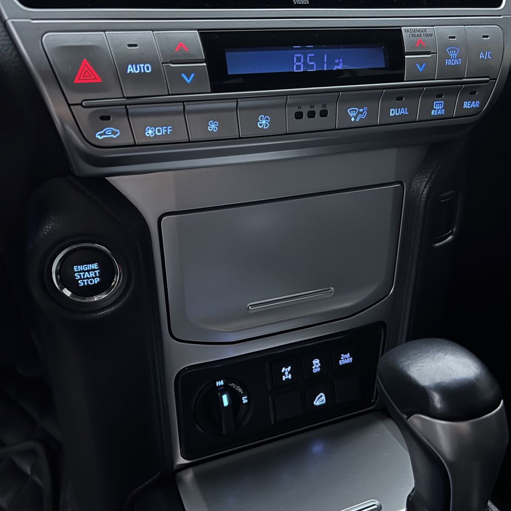 Toyota Land Cruiser Prado 150 2019 4.0i