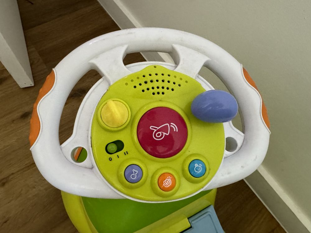 Carrinho criança com musica