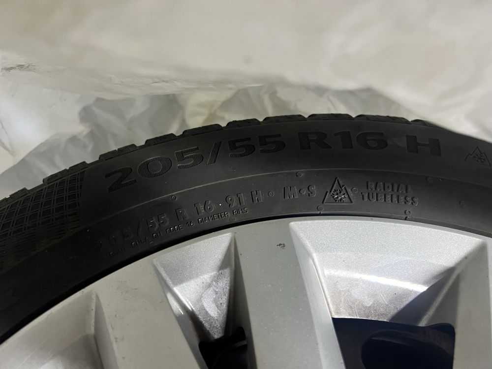 Продам Пара Continental пара Dunlop 205/55/r16 зимові шини з дисками
