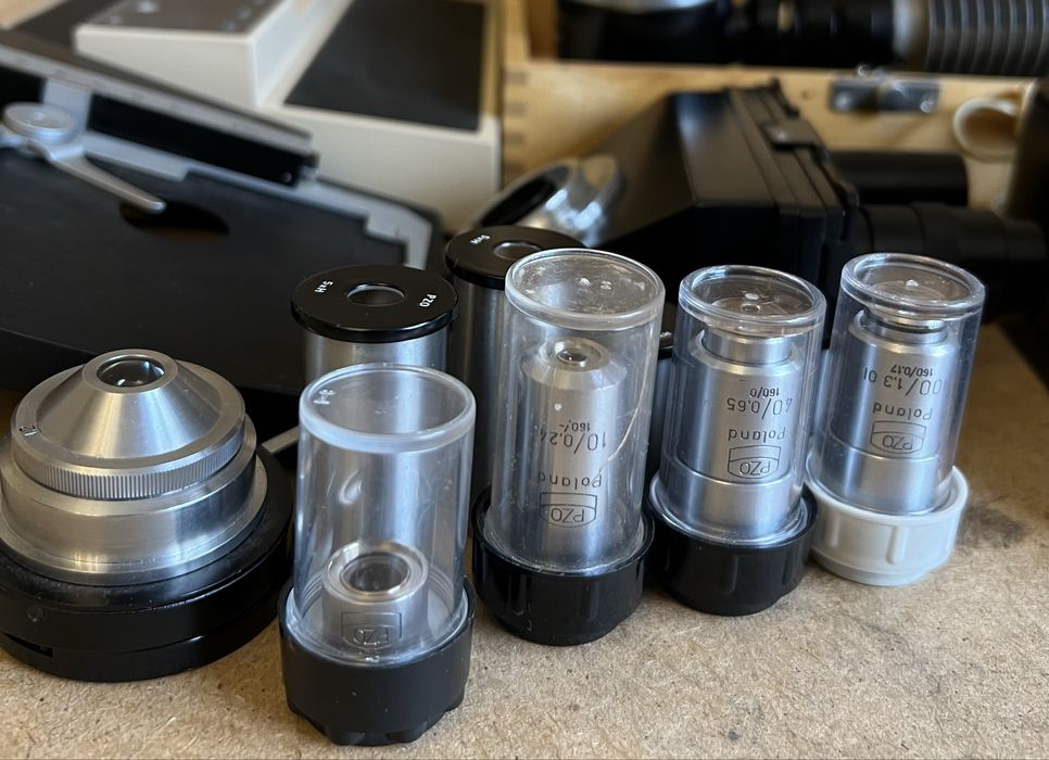 Мікроскоп PZO з освітлювачем ОЕ-1 в ідеальному стані !