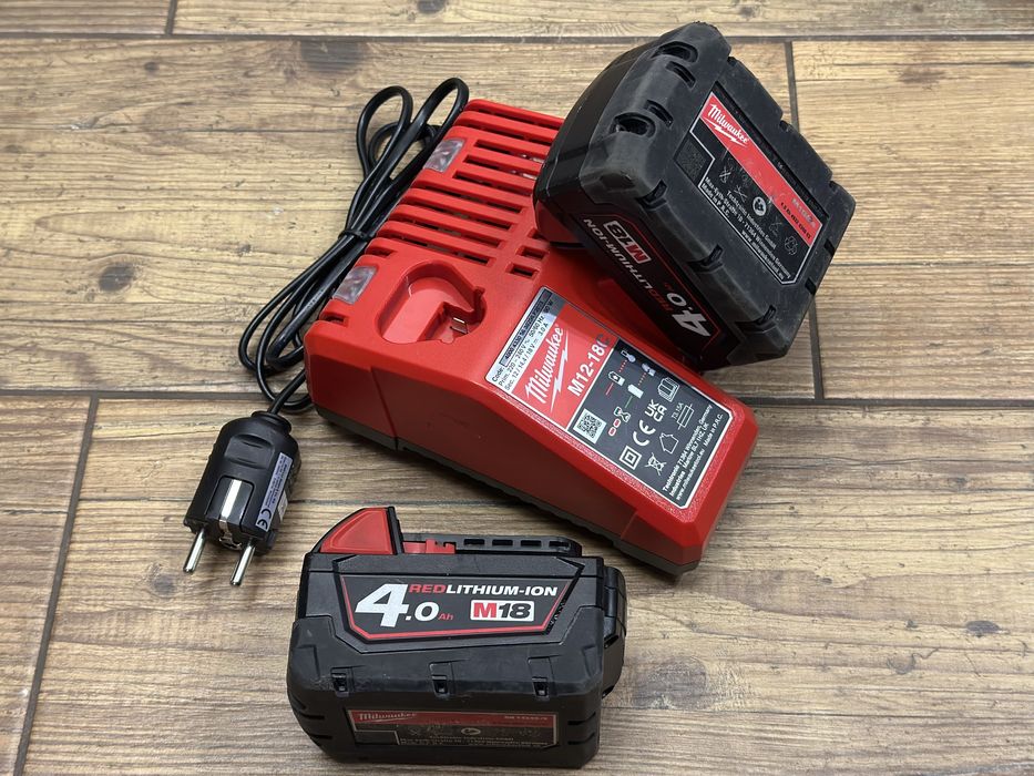 2x bateria akumulator Milwaukee M18 4AH + ładowarka M12-18C | Zestaw