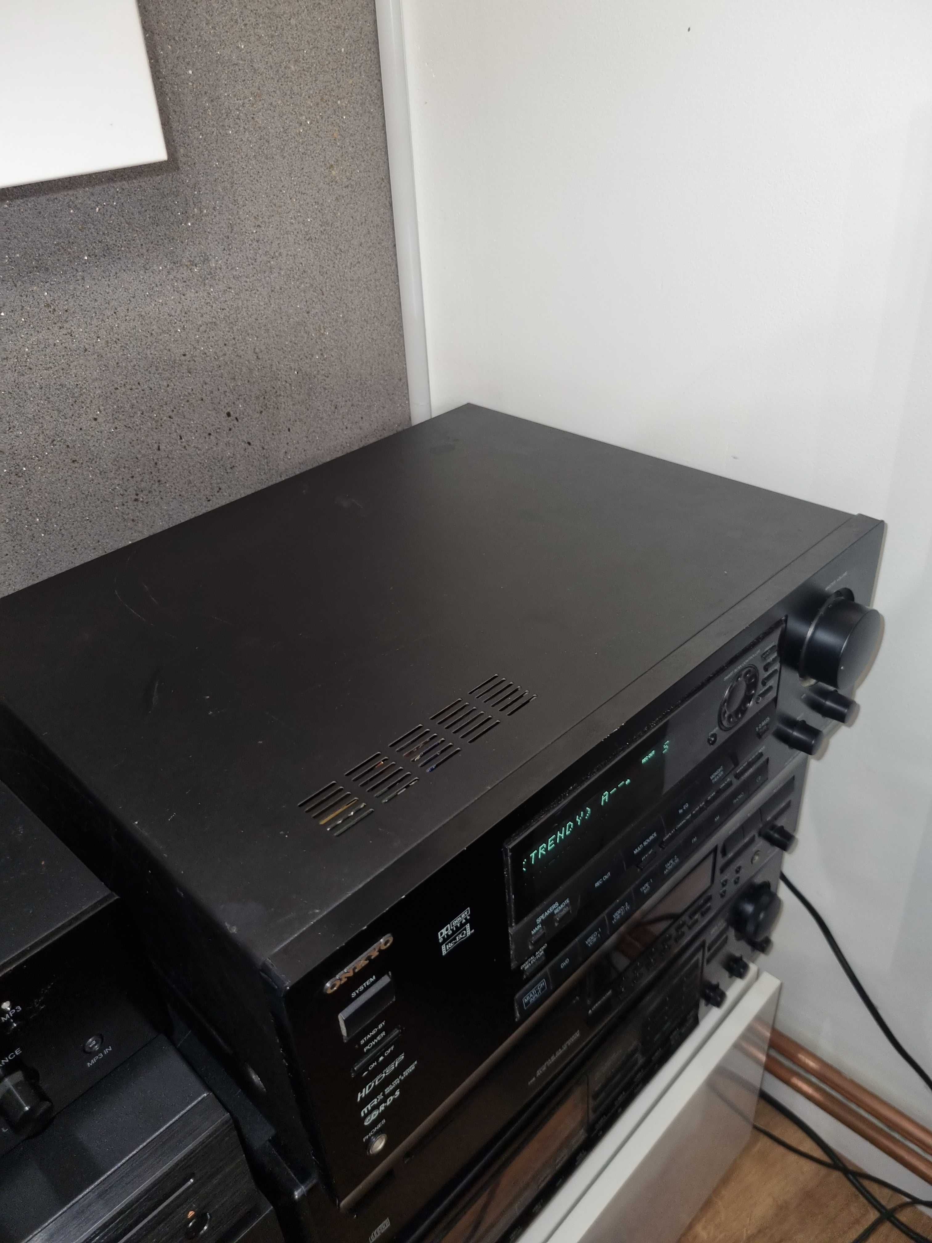 Amplituner Onkyo TX-DS555