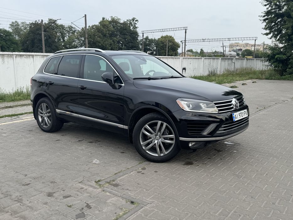 Свіжопригнаний Volkswagen touareg Fl з  історією обсл на оф сервісі.