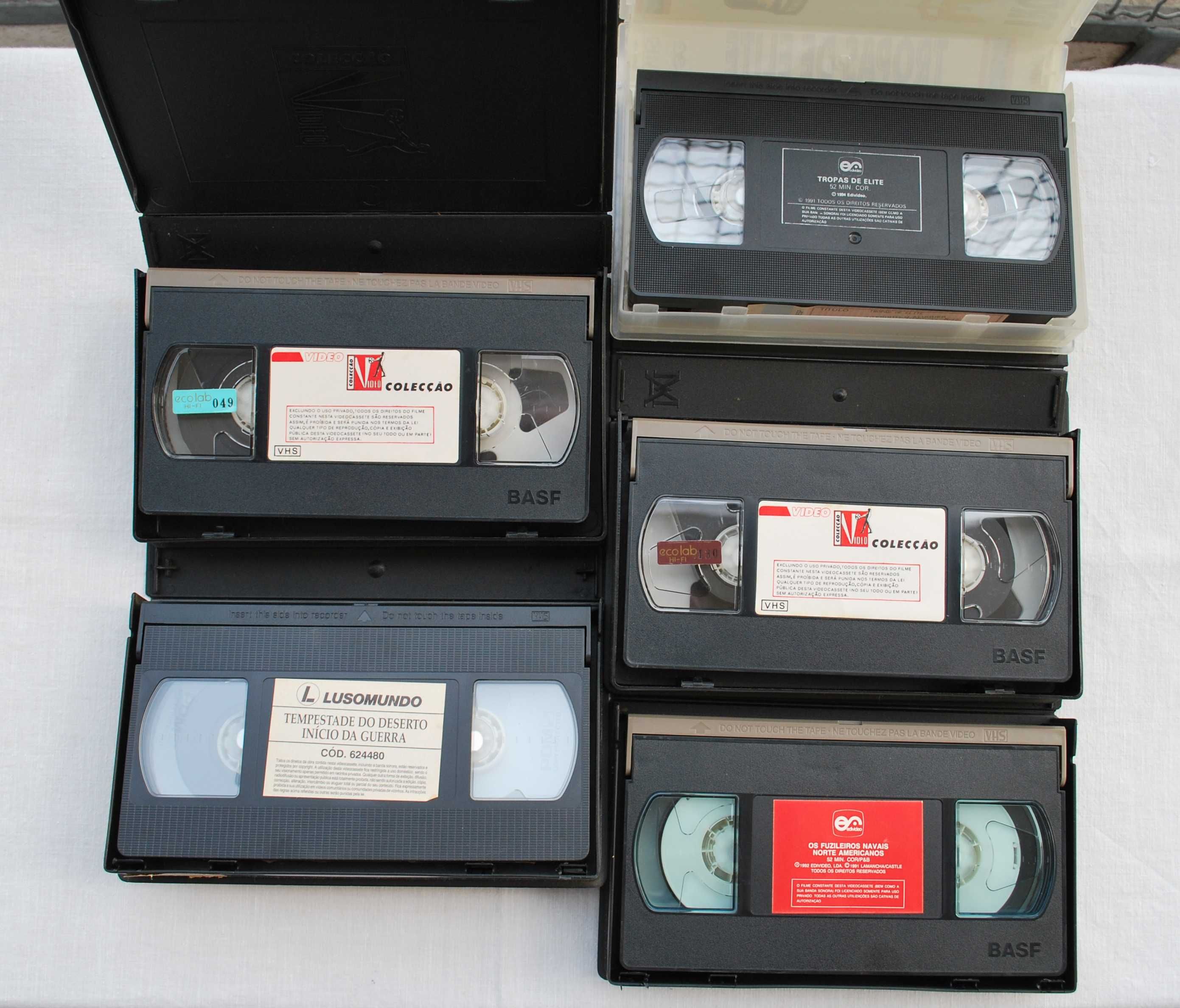 Cassetes VHS de temas militares