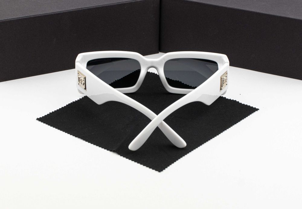 Женские солнцезащитные очки  Dolce & Gabbana