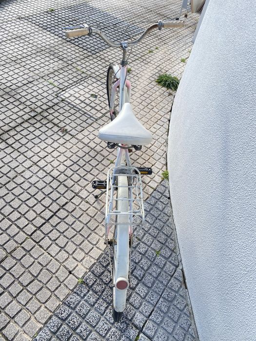 Bicicleta pasteleira senhora marca VAG