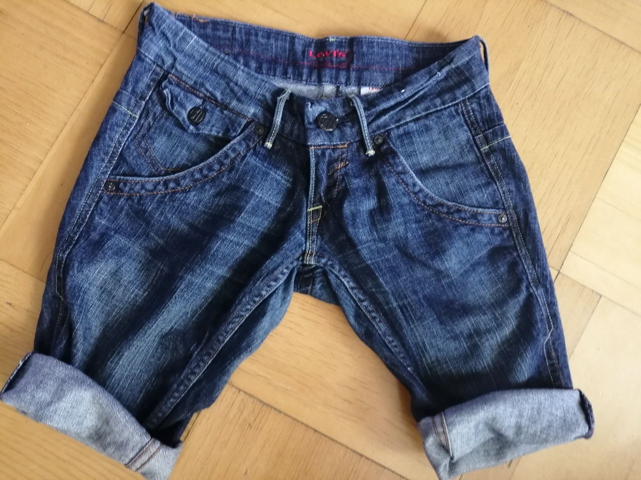 Levis Red jeansowe spodenki M r. 25