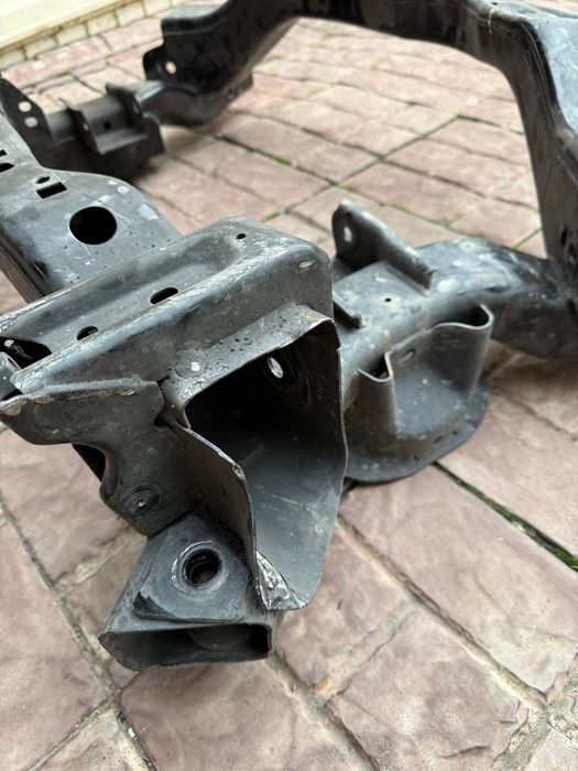 Подрамник/підрамник Dodge Charger/Challenger, Chrysler 300, 68185029AA