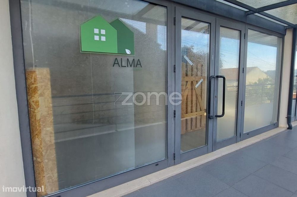 Loja Para Arrendamento