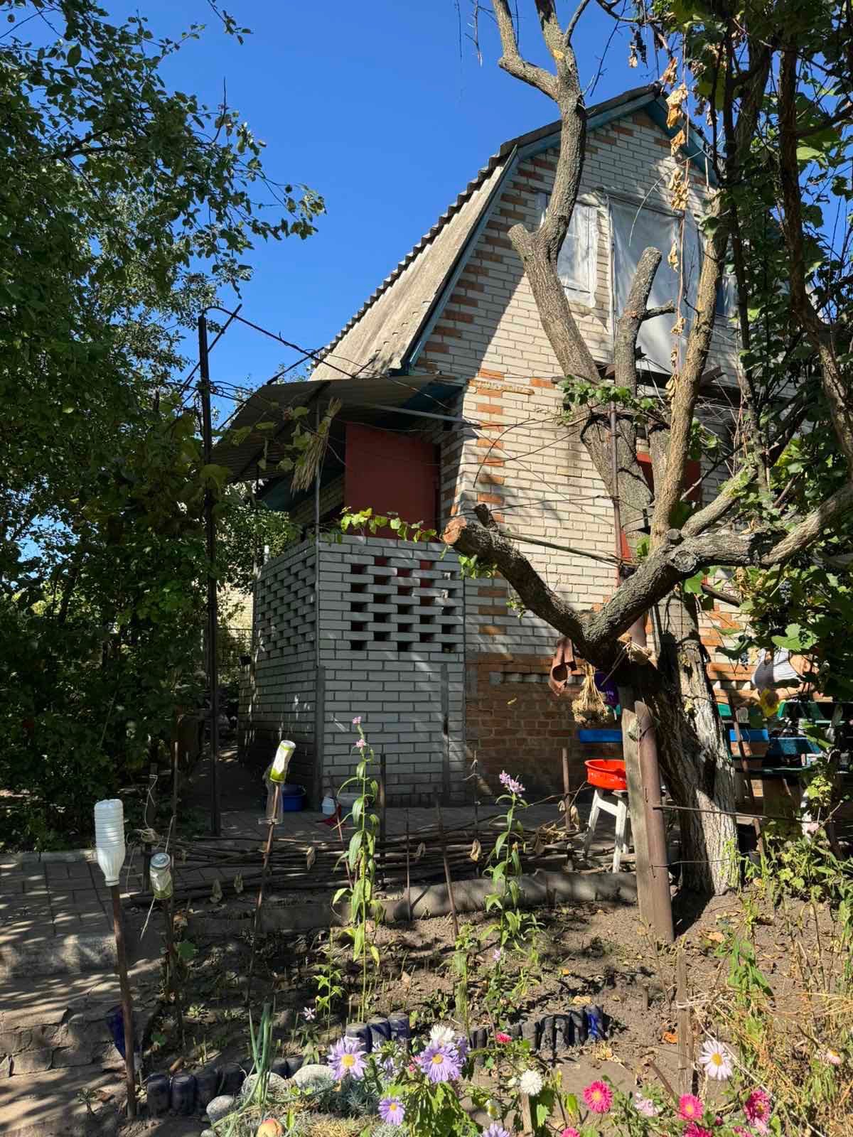 Продам дачу на березі Озера(Солідарне)