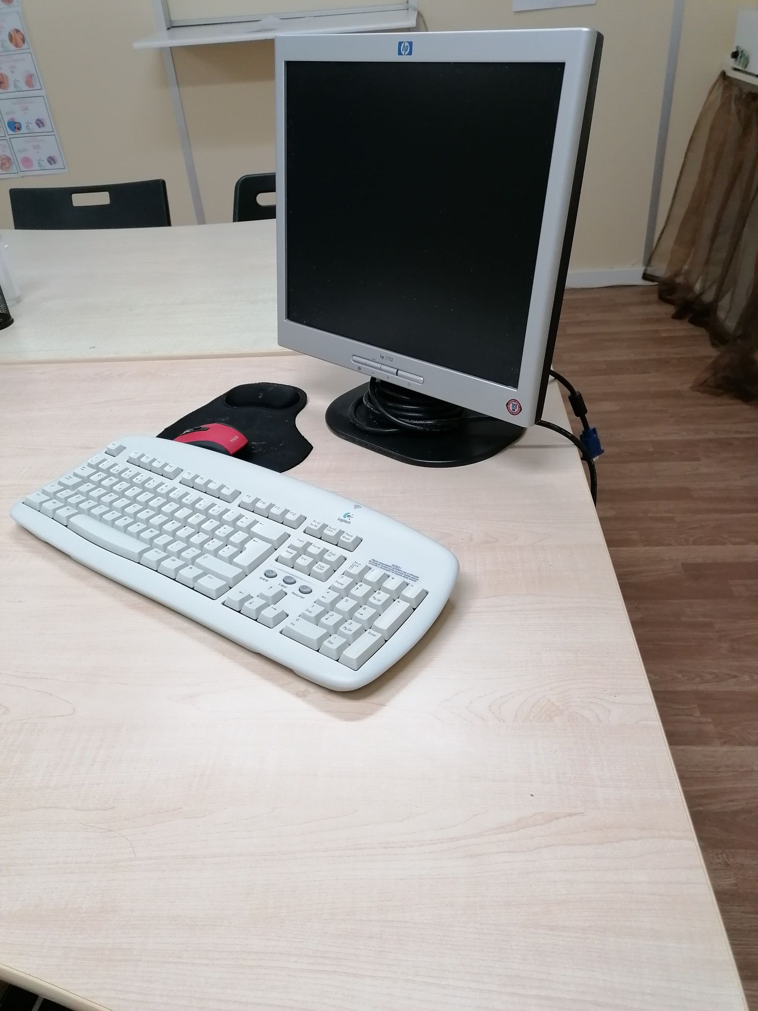 Vendo monitor e teclado