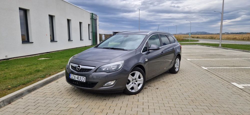 Opel Astra Zarejestrowany z Niemiec 2.0 CDTI Bogate Wyposażenie Ładna