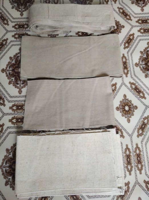 Брезент СССР: 1м 95см* 90см; 1м* 60см и остатки.