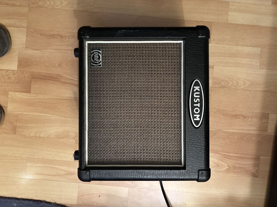 Piec gitarowy wzmacniacz kustom dart 10fx