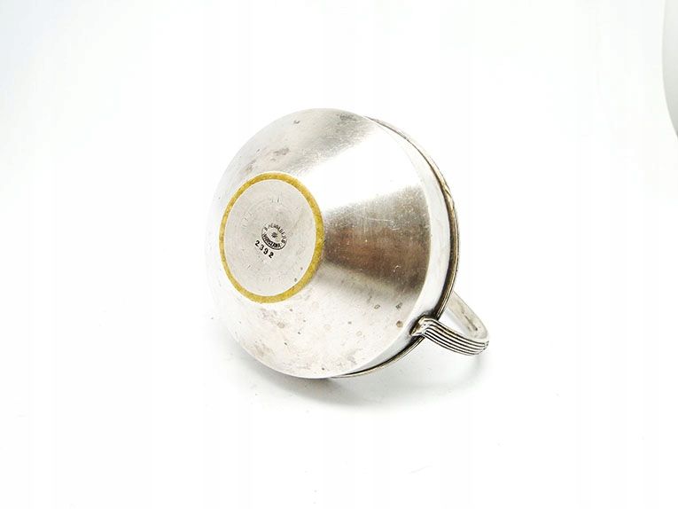 AM1 Br. Henneberg - cukiernica