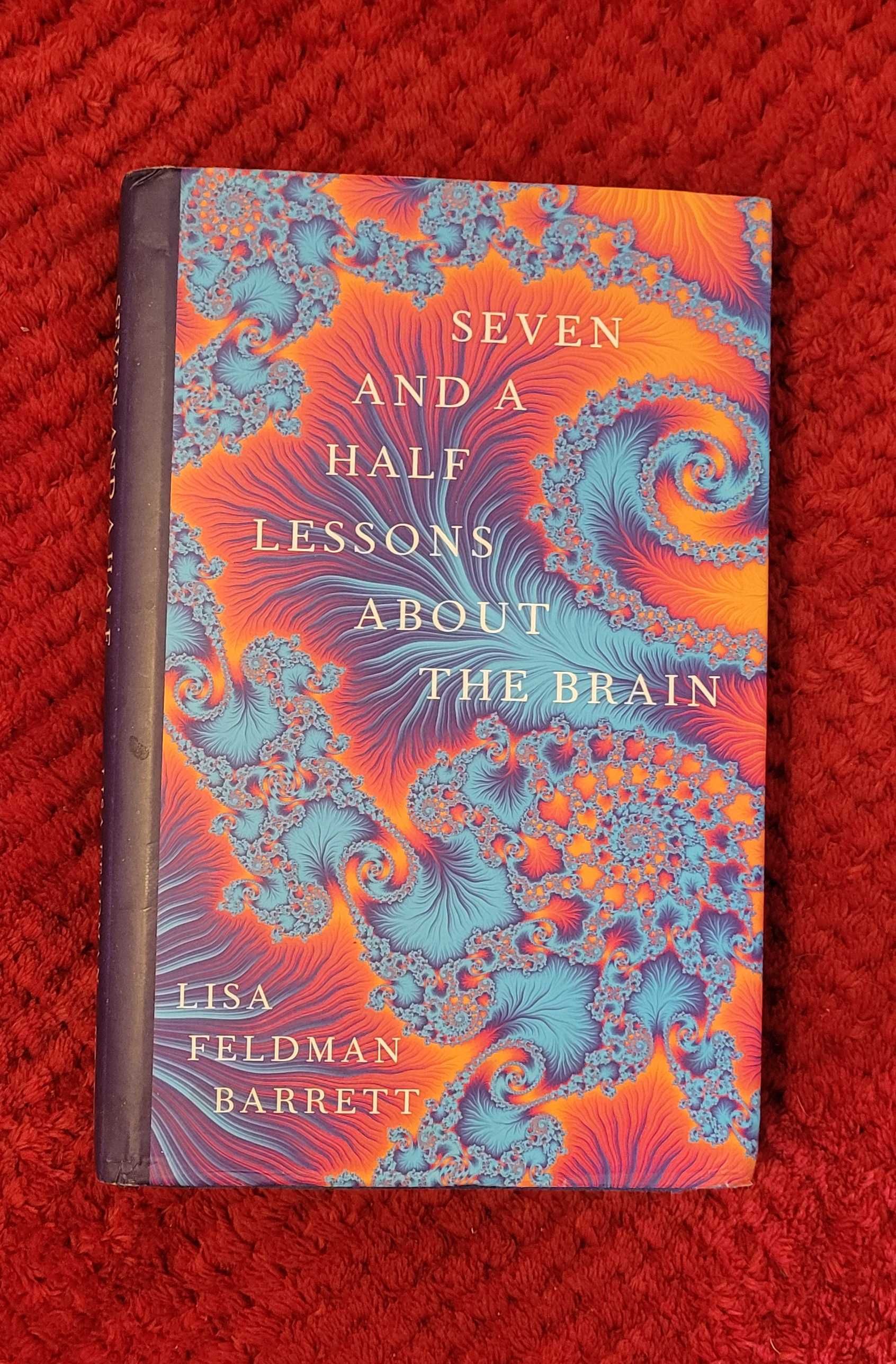 Książka "Seven and a half lessons about the brain" L. Feldman Barret