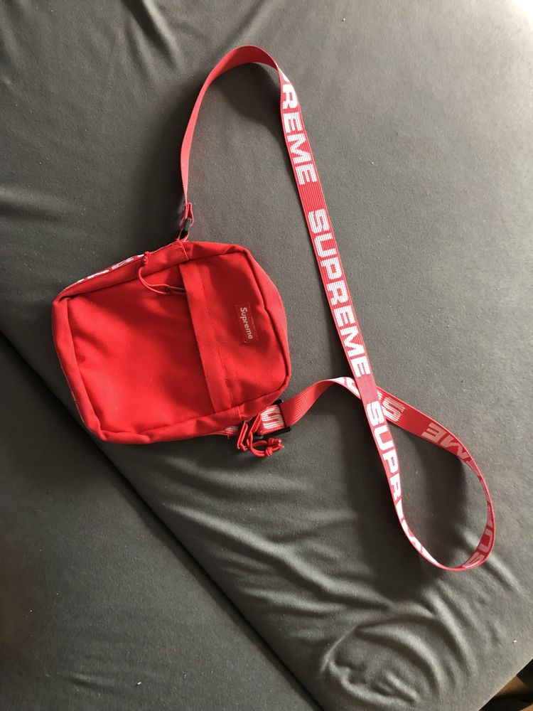 Czerwony bag SUPREME