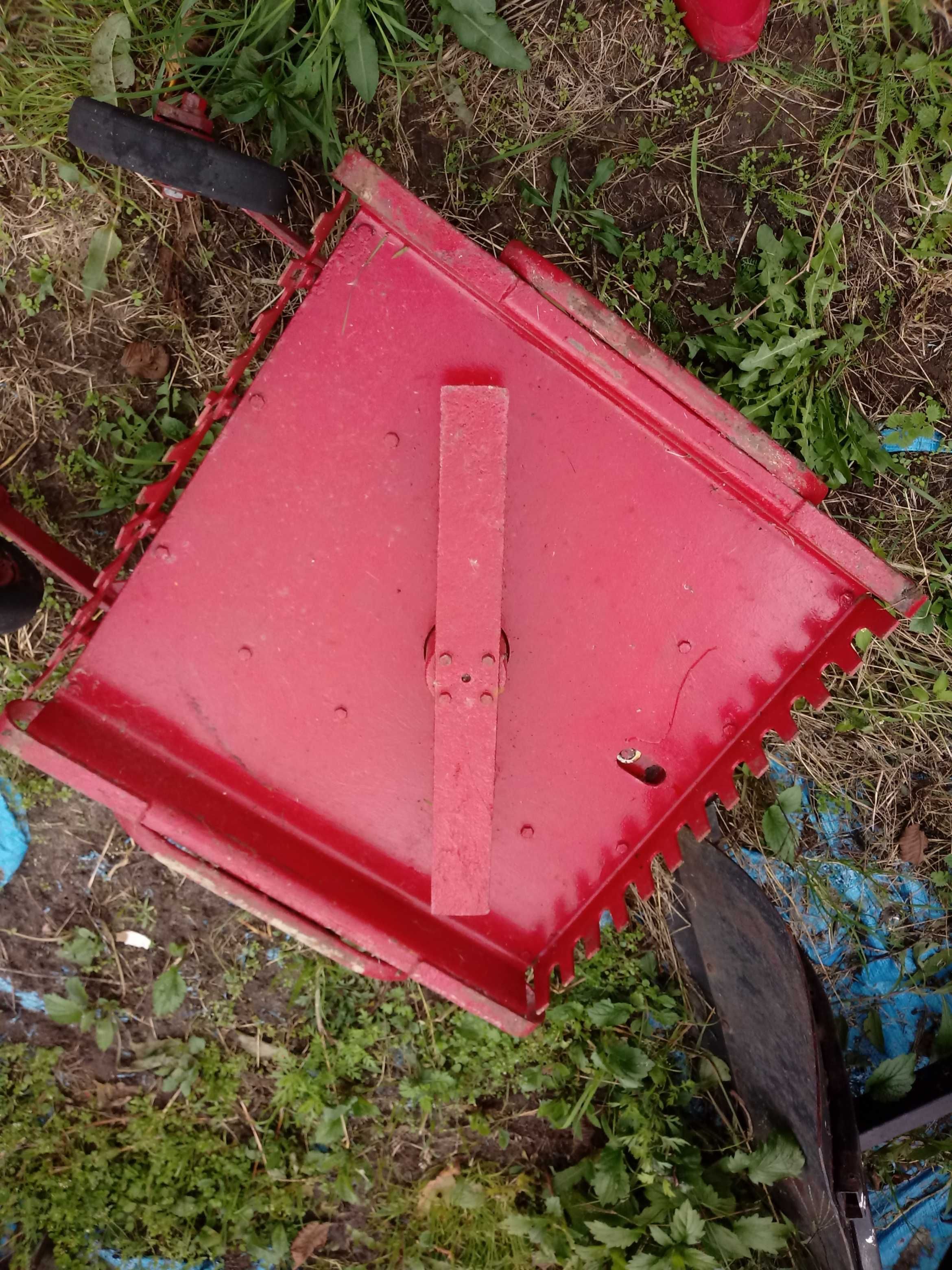 TRAKTOREK MF-70 terra WÓZEK jednoosiowy osprzęt pług kosiarka SPYCH