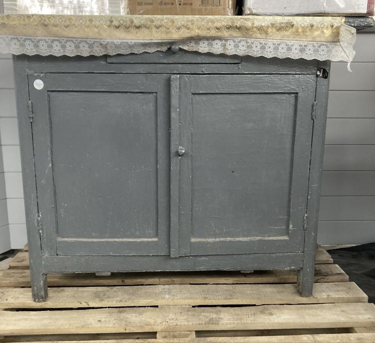 Продам стол-тумбу.