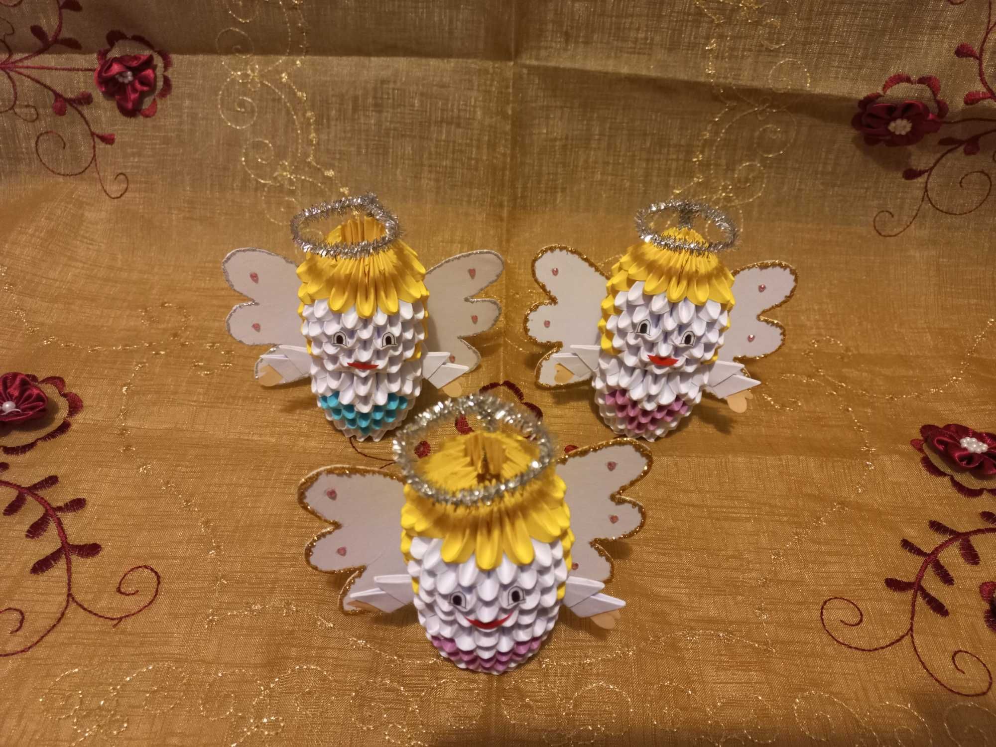 Złoty ANIOŁEK z sercem - rękodzieło na prezent, dekoracja origami