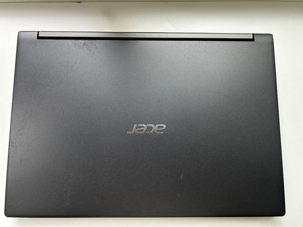 Acer A 715 - 75G