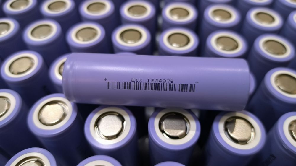 21700 Li-ion Високострумові акумулятори BAK N21700CGP 4000mah - 40A